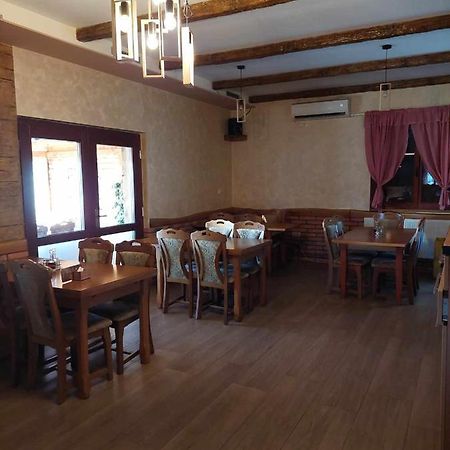 Restoran Bmb Hotel Odzak ภายนอก รูปภาพ